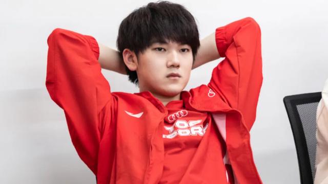 JackeyLove新星惊险取胜表现惊艳，TES未来可期！的简单介绍