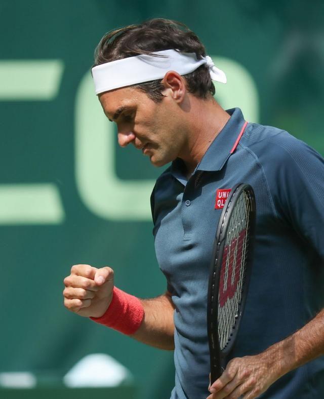 费德勒在G2比赛中逆转，高光表现引发热议！